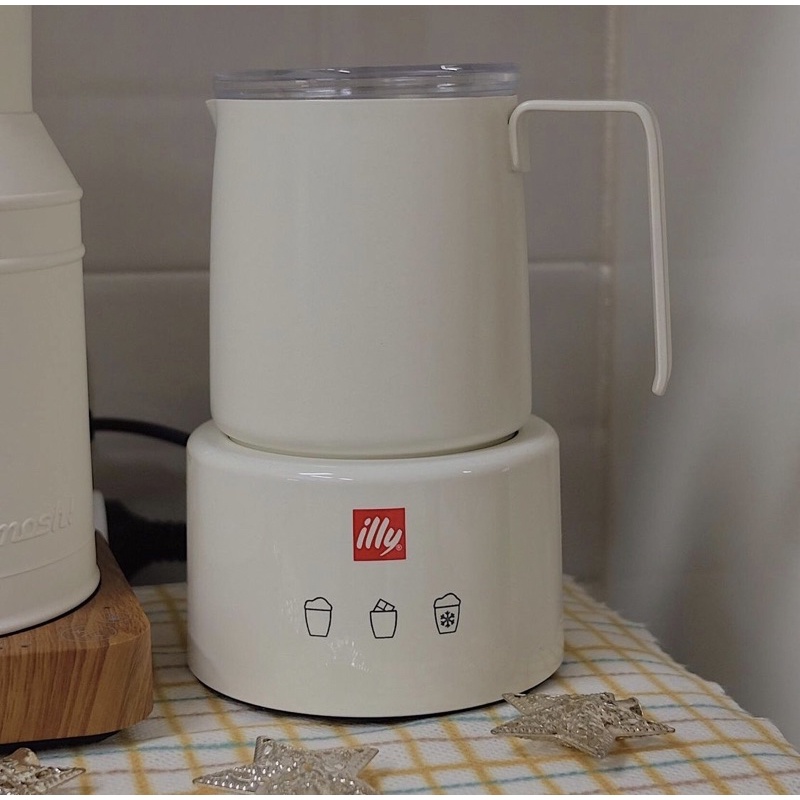 MÁY ĐÁNH BỌT SỮA CÀ PHÊ ILLY HÀN QUỐC