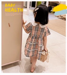 Váy bbr cổ trắng