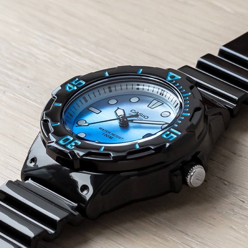 Đồng hồ nữ dây nhựa Casio chính hãng Anh Khuê LRW-200H-2EVDR