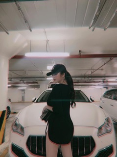 Áo thun form rộng vạt bầu