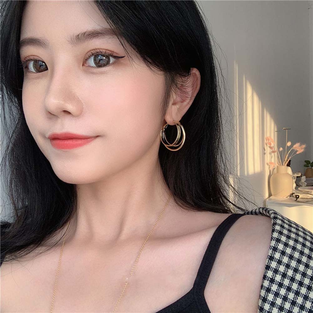 Khuyên Tai Nữ Trang Tạo Hình Độc Đáo