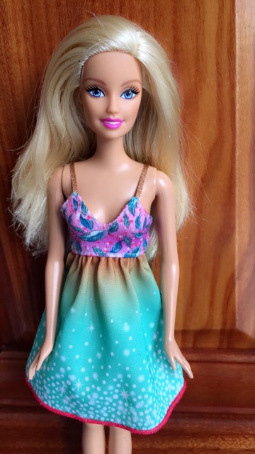 búp bê barbie khớp chân ẩn (không kèm váy)