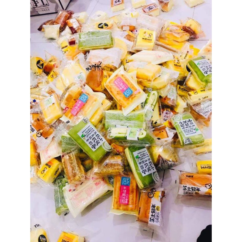 Kèm Quà tặng bánh Mix loại 1 thùng 2,3kg 36 đến 38 vị