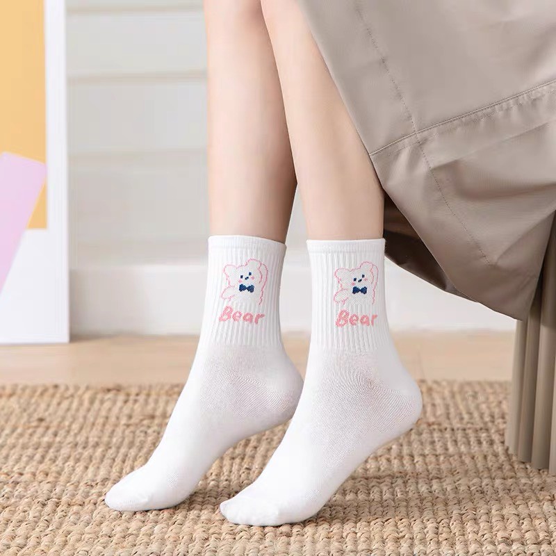 Tất nữ cổ cao màu trắng họa tiết hình con vật họat hình dễ thương, chất liệu thoáng mát, thấm hút mồ hôi