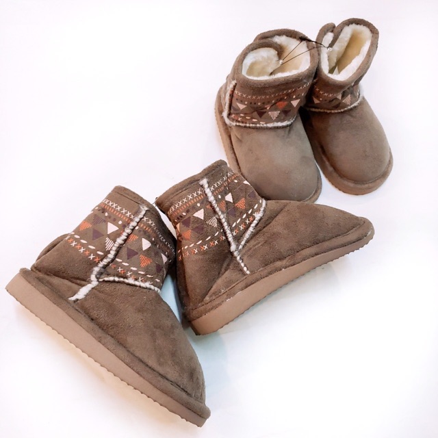 Boot lót lông Hm cho bé gái