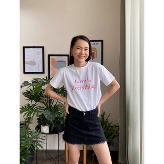 Áo thun chữ love is everything edini - a1093