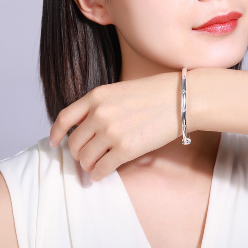 Vòng Tay Mạ Bạc Hình Cỏ Ba Lá May Mắn Đơn Giản Thời Trang Hàn