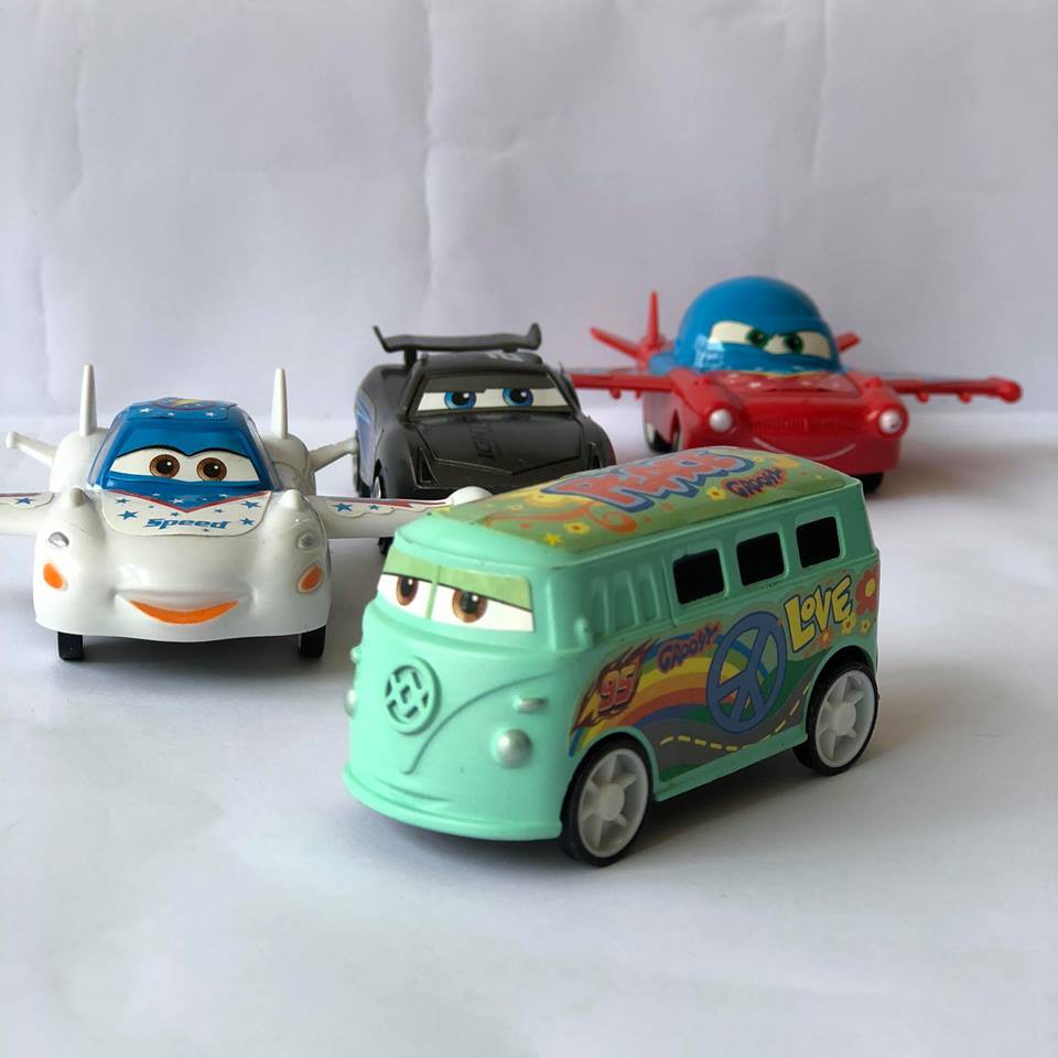 Bộ 8 Ô tÔ Hoạt Hình Cánh Máy Bay Disney Pixar Car Cho Bé