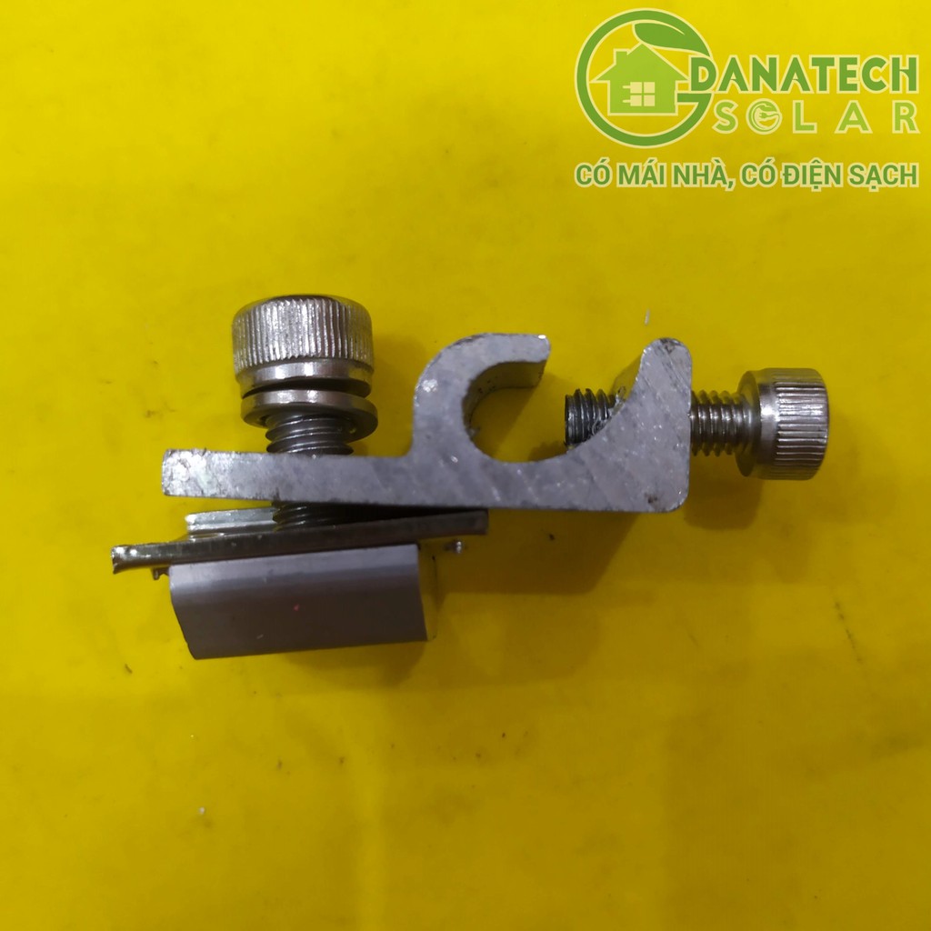 Kẹp tiếp địa thanh rail nhôm lắp pin năng lượng mặt trời