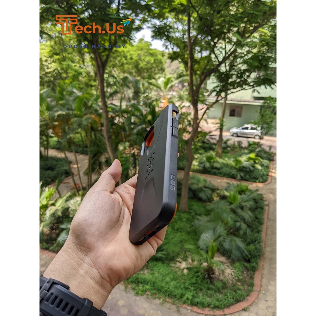 Ốp UAG Civilian cho Iphone 11 pro