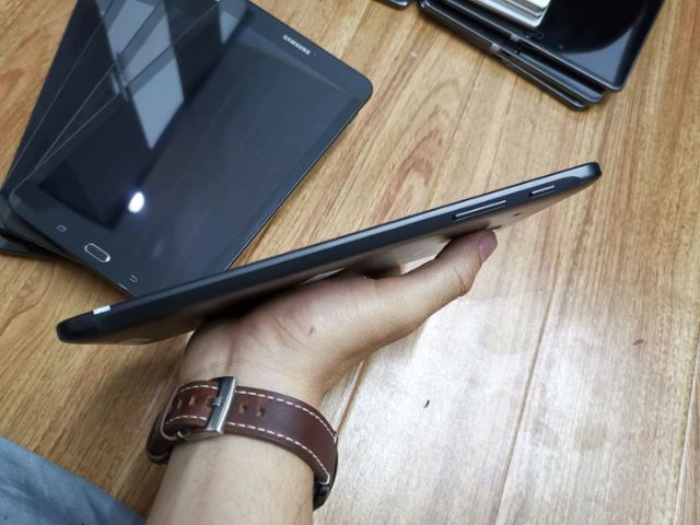 Máy tính bảng Samsung Tab E 8.0 Wifi/4G lắp SIM | BigBuy360 - bigbuy360.vn