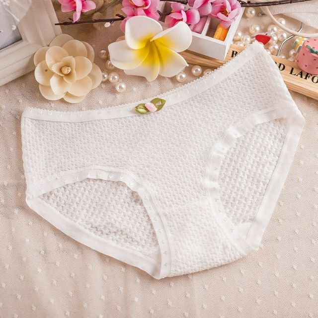 [Mã 12FASHIONSALE1 giảm 10K đơn 50K] QUẦN LÓT COTTON THÔNG THOÁNG MỀM MỊN ĐÍNH NƠ HOA | BigBuy360 - bigbuy360.vn