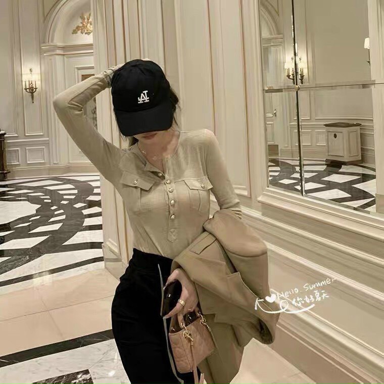 Áo len đính cúc 2 túi trước hàng quảng châu