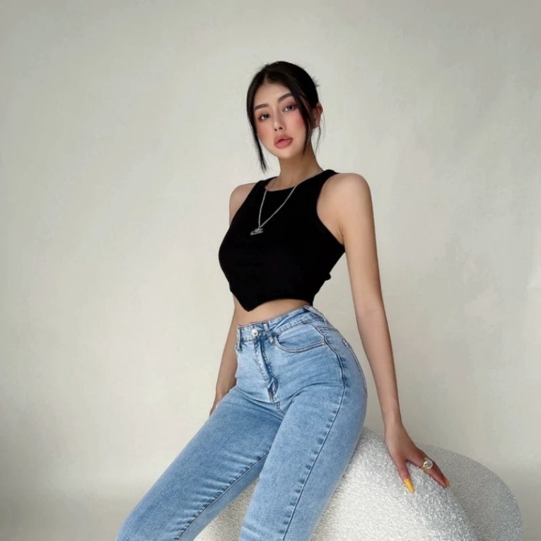 Áo Croptop 3 Lỗ Viền Tam Giác Áo Croptop Sát Nách Chất Thun Bozip Dày Dặn Hot Trend 2022