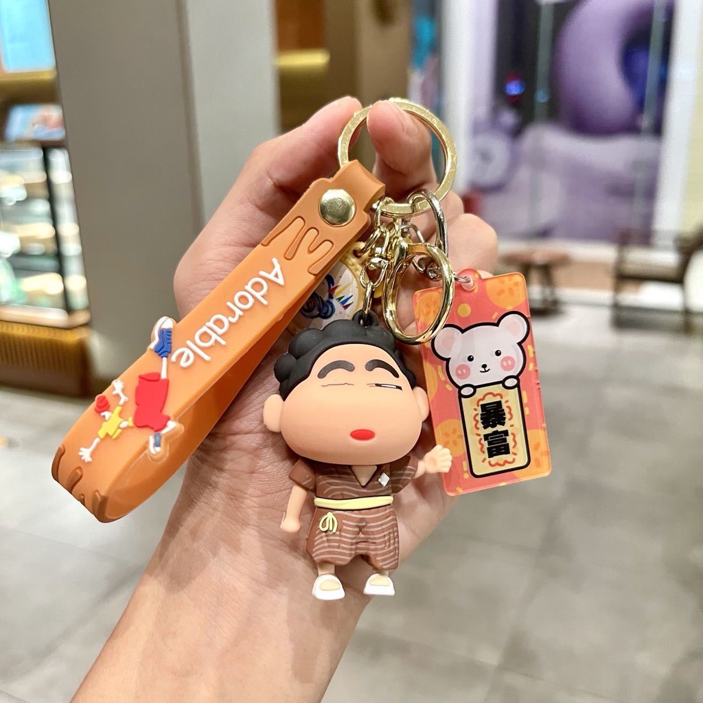 Móc Khóa Xe Hơi Hình Cậu Bé Bút Chì Dễ Thương