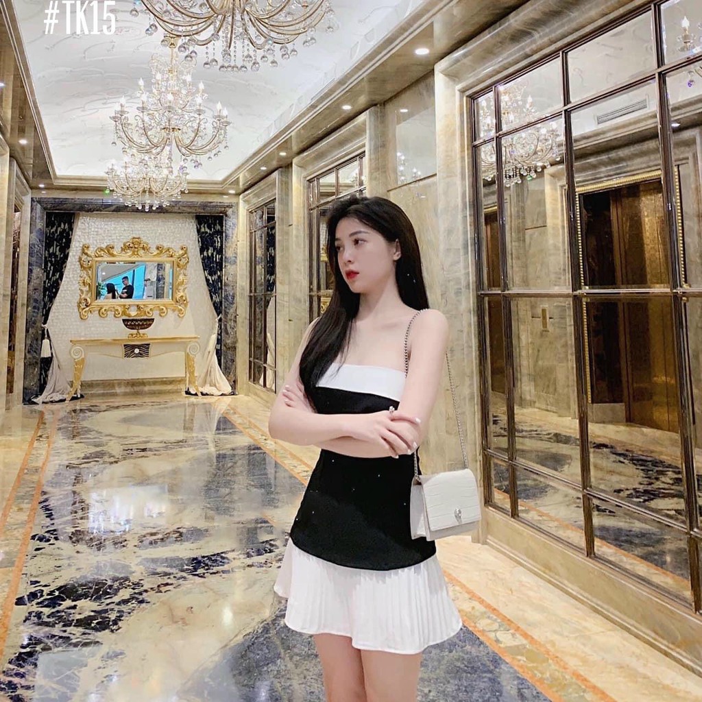 Áo quây ngực đen phối trắng
