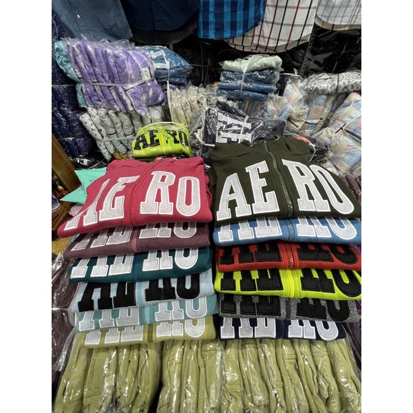 Áo khoác gân thêu chữ