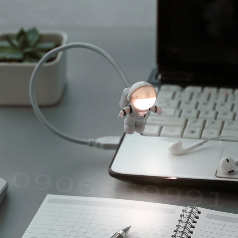 Đèn Led,đèn ngủ hình phi hành gia mini nguồn USB