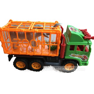 Xe ô tô tải chở thú