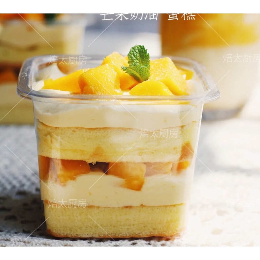 Hộp B10-8. Kích thước: 10*10*7.5cm.