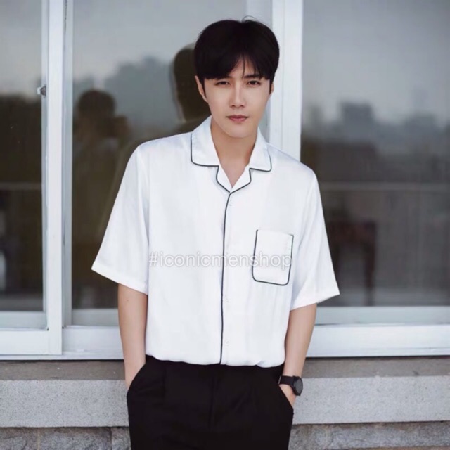 Sơ mi pijama trắng phối viền form rộng