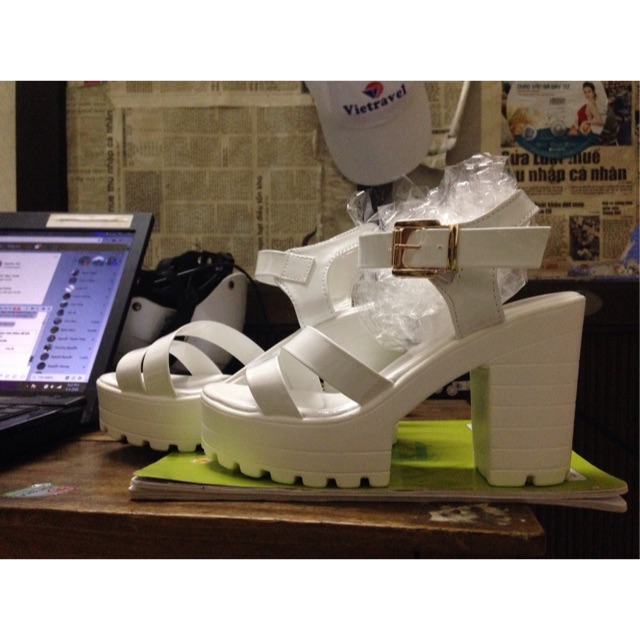 Dép cao gót nữ xinh