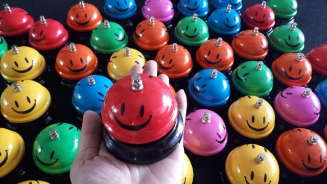 Chuông bấm màu dạy học