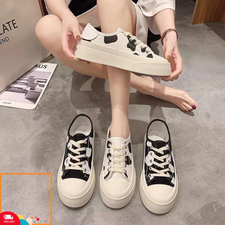 Giày nữ độn đế Cvv bò sữa hotrend ( form rộng lùi 1 size ) .