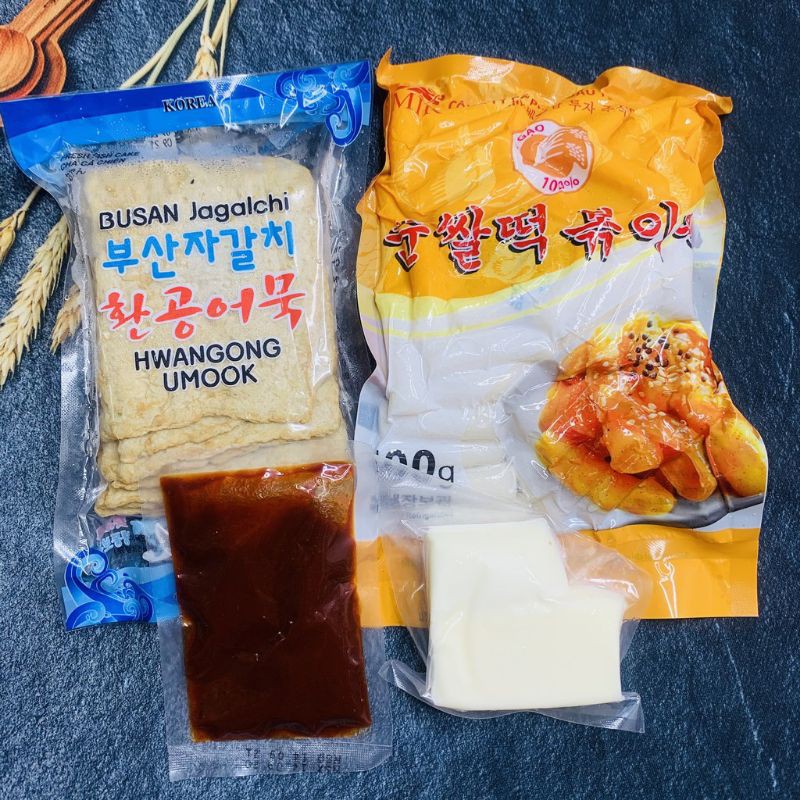 Set bánh gạo xào cay phủ phô mai