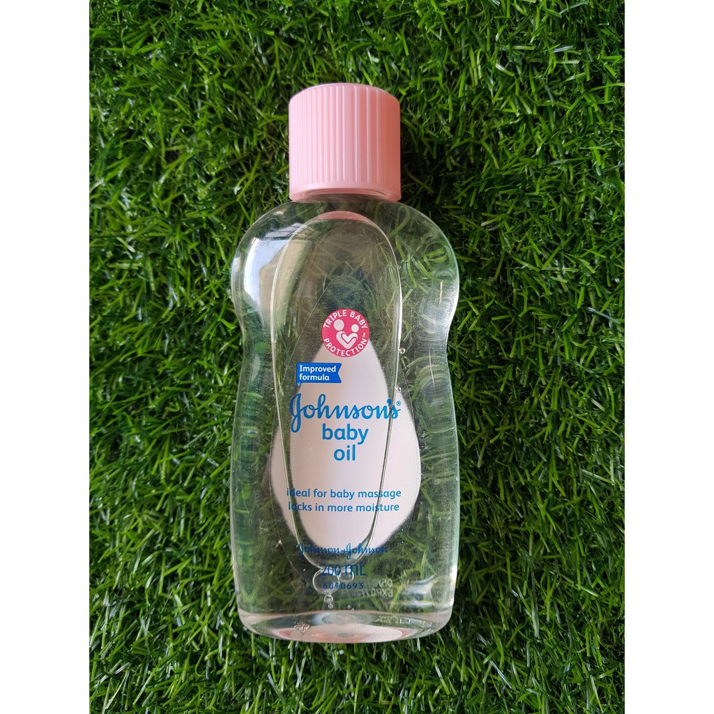 Dầu massage dưỡng da Johnson Baby Oil 200ml