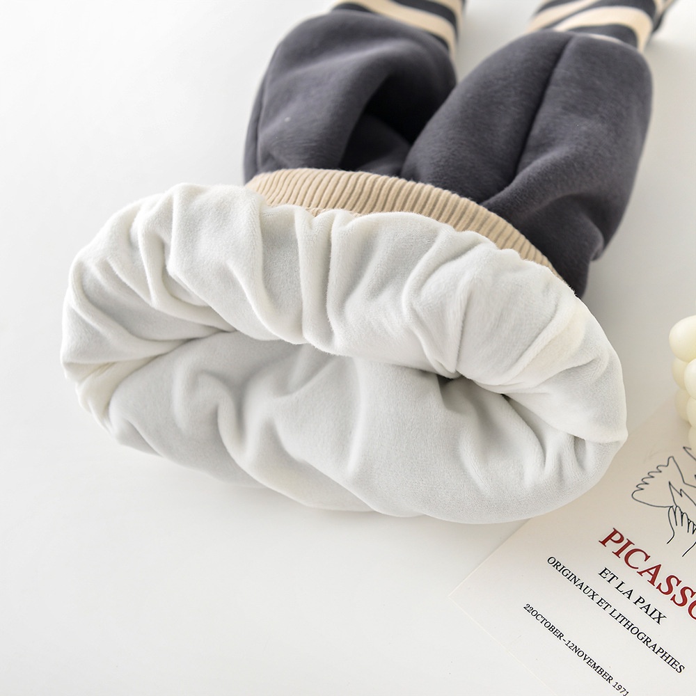 Quần legging phối lông dày dặn họa tiết kẻ sọc kiểu hoạt hình gấu dễ thương cho bé