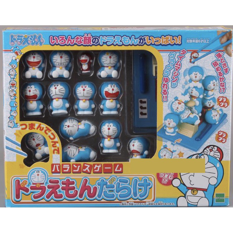 Đồ chơi mô hình Doraemon và cỗ máy thời gian