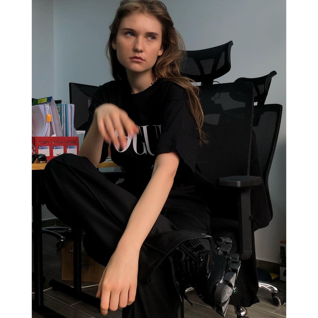 Áo thun nữ BLACKDOKI-VOUGE 2 , áo phông tay lỡ basic dáng rộng chất cotton dày dặn M96 | BigBuy360 - bigbuy360.vn