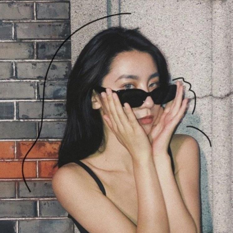 Kính Mát Gọng Vuông Phong Cách Thời Trang Cá Tính