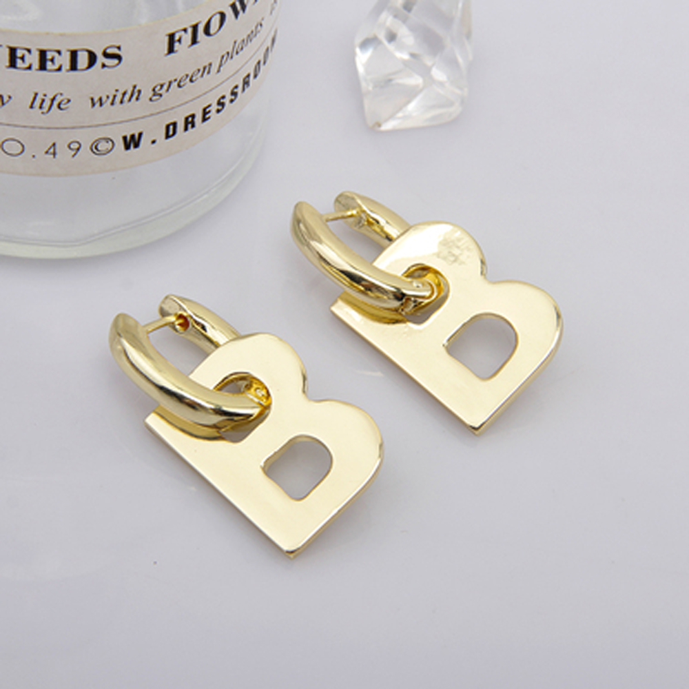 Khuyên Tai Dáng Dài Tạo Hình Chữ B Cho Nữ