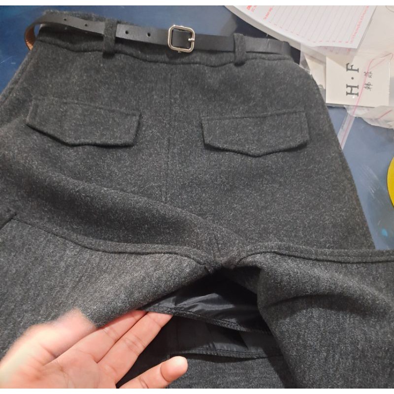 chân váy dạ xù xẻ trước | BigBuy360 - bigbuy360.vn