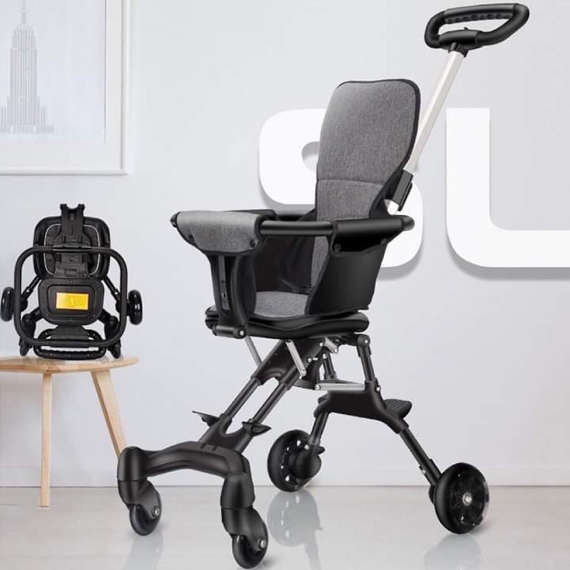 Xe đẩy gấp gọn cho bé