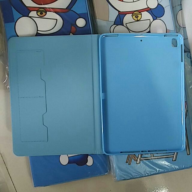 Bao da iPad Air, Air2, Pro9.7, iPad2017, iPad2018 Doraemon, Kitty khay dẻo | BigBuy360 - bigbuy360.vn