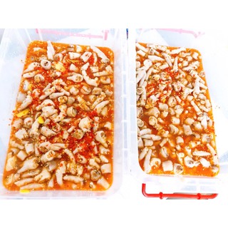 chân gà sốt thái .