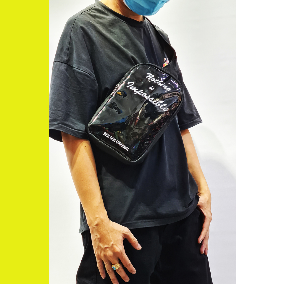 ( FREE SHIP ) Túi đeo chéo nam nữ kiếng bóng trong suốt phản quang thời trang Hàn quốc form BEE GEE K03 chơi tết 2021