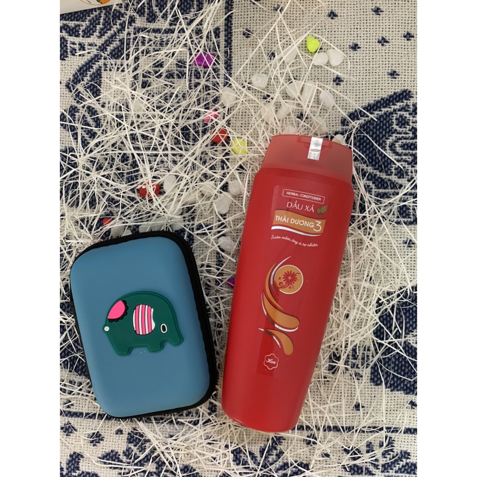 DẦU XẢ THÁI DƯƠNG 3 Hương Hoa /Lá Chai 200ml gúp tóc khỏe mạnh, mềm mại, óng ả, suôn mượt từ gốc tới ngọn