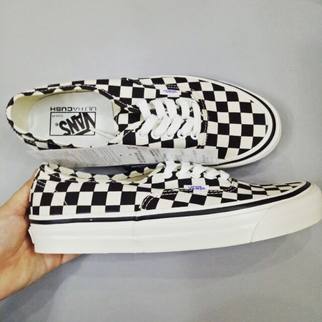 Giày Vans checkerboard