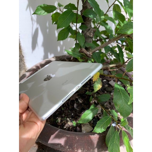 [Giá siêu tốt] IPad mini 4 sử dụng sim 4G và wifi dung lượng 128GB màu gold | BigBuy360 - bigbuy360.vn