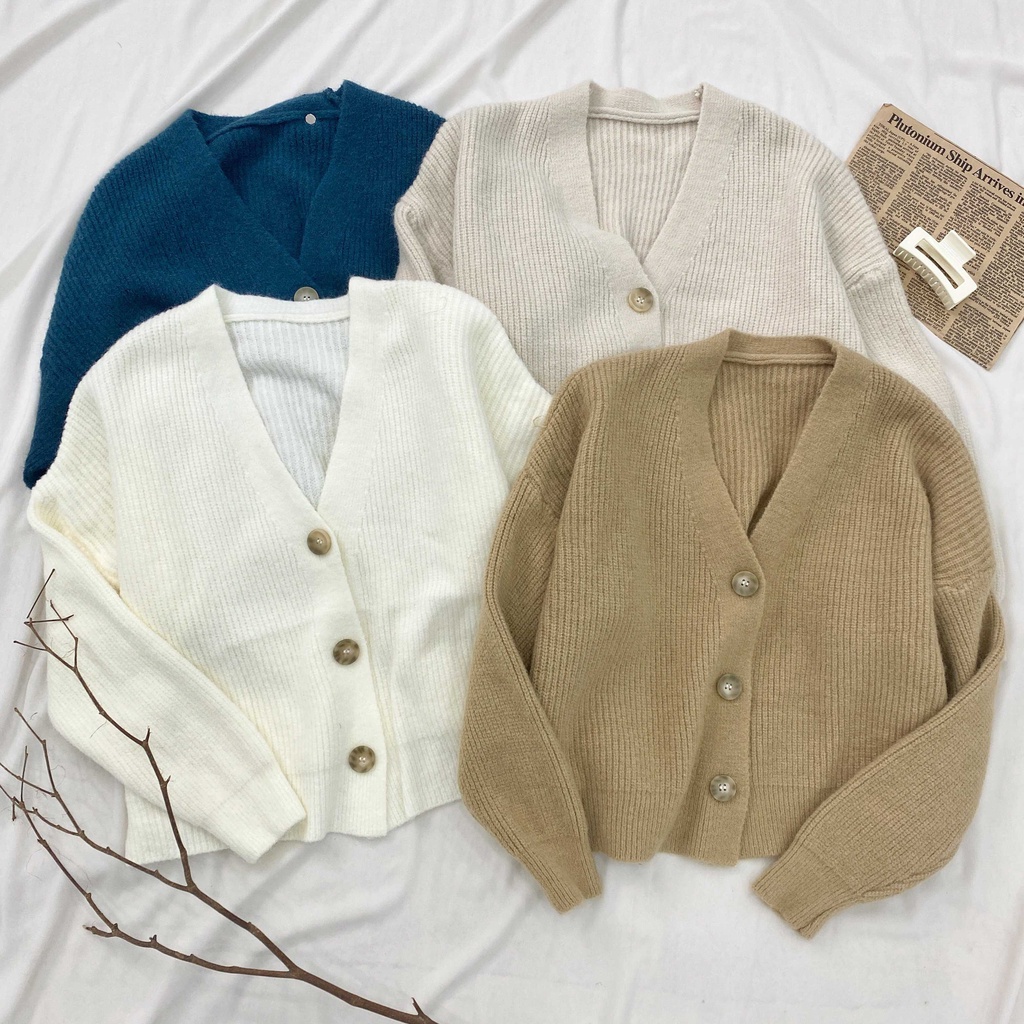 Áo len nữ cardigan tay dài gài 3 nút crop thời trang FMstyle Saigon 21ALU11A960401 | BigBuy360 - bigbuy360.vn