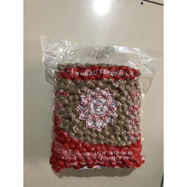 Trân châu Trường Lạc đóng gói 1kg có 2 màu đen và trắng