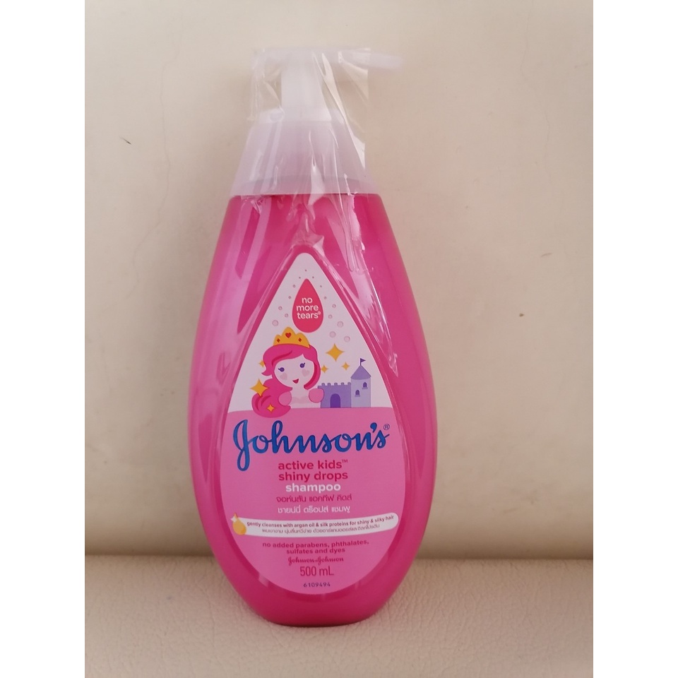 Dầu gội Johnson's Baby óng mượt cho bé gái 500ml