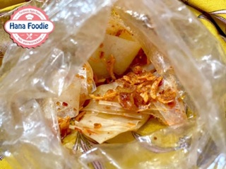 Bánh tráng muối sate hành phi