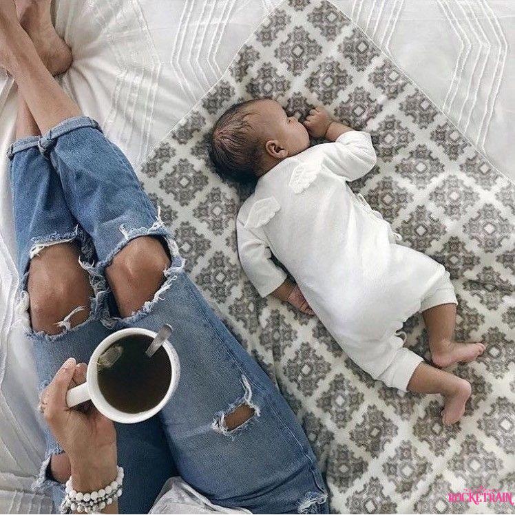 Bộ áo liền quần vải cotton dễ thương cho trẻ sơ sinh