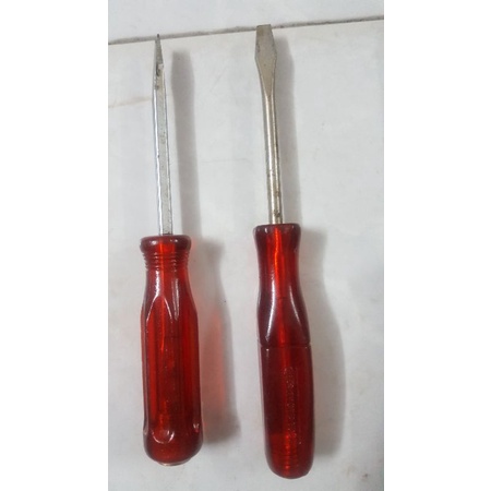 Tô vít dẹt , hai cạnh nhật bãi 10cm
