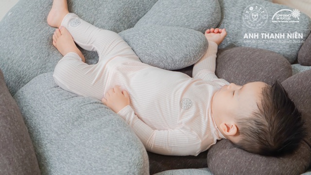 HRNEE giảm 10%! Bộ quần áo cổ 2cm cho các bé chất liệu Modal.Kiểu dáng ôm sát các bé!